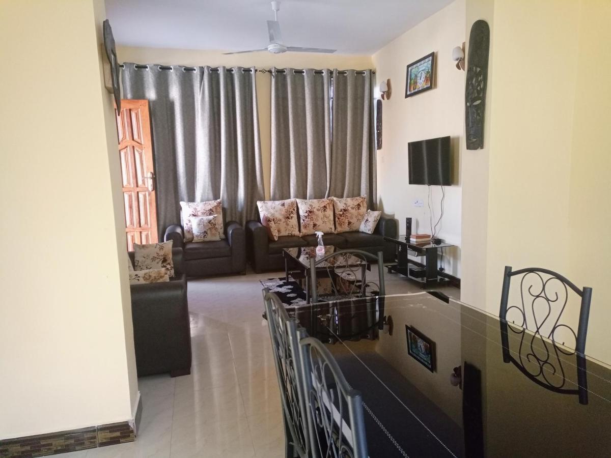 Chibuba Airport Accommodation Dar es Salaam Esterno foto