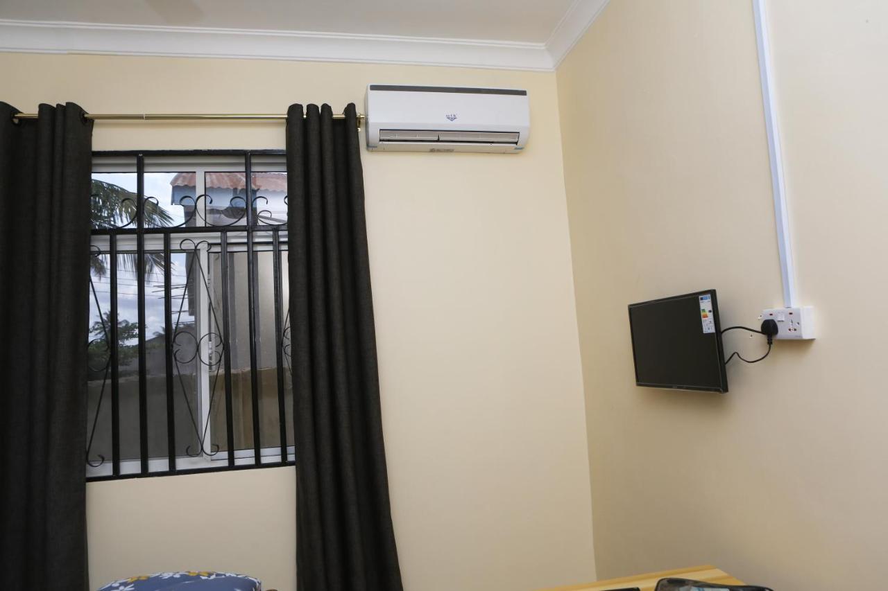 Chibuba Airport Accommodation Dar es Salaam Esterno foto