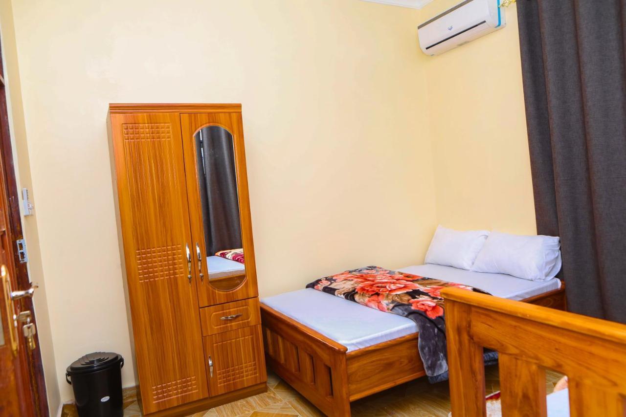 Chibuba Airport Accommodation Dar es Salaam Esterno foto